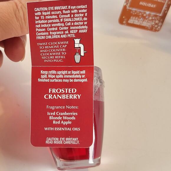Bath & Body Works Wallflowers Refills Holiday, Frosted Cranberry, Black Cherry - Picture 3 of 10
